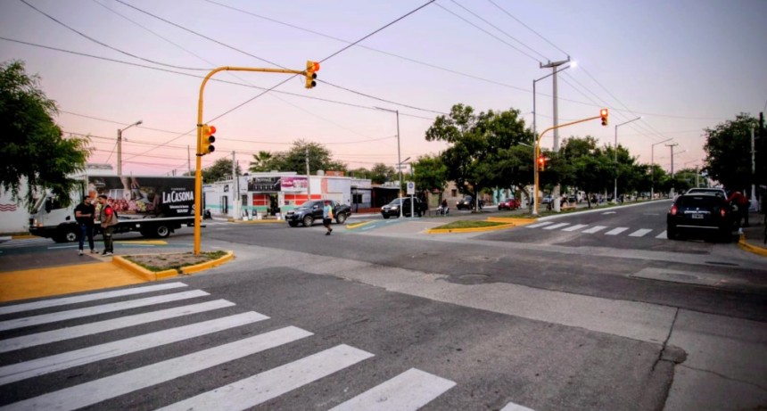 Municipio instal&oacute; nuevo sem&aacute;foro
