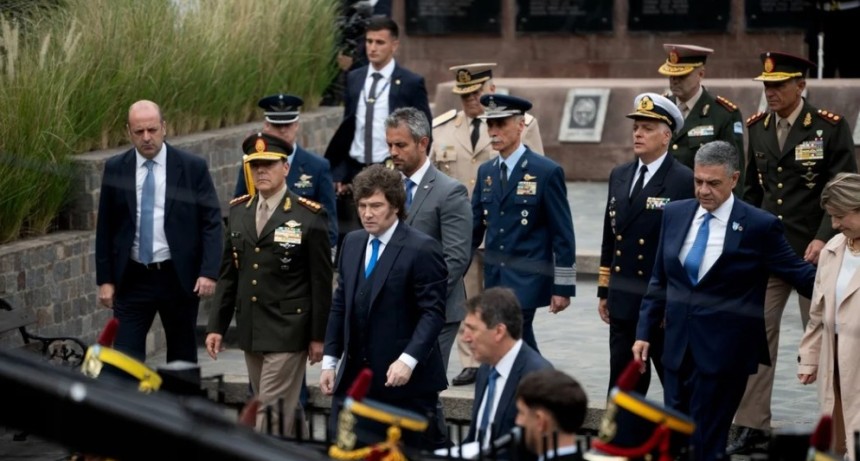 Mart&iacute;n Menem gener&oacute; pol&eacute;mica por una imprecisi&oacute;n al referirse a la Guerra de Malvinas