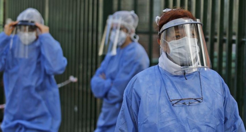 28 personas fallecieron y se registraron 1.271 nuevos contagios de coronavirus en el pa&iacute;s