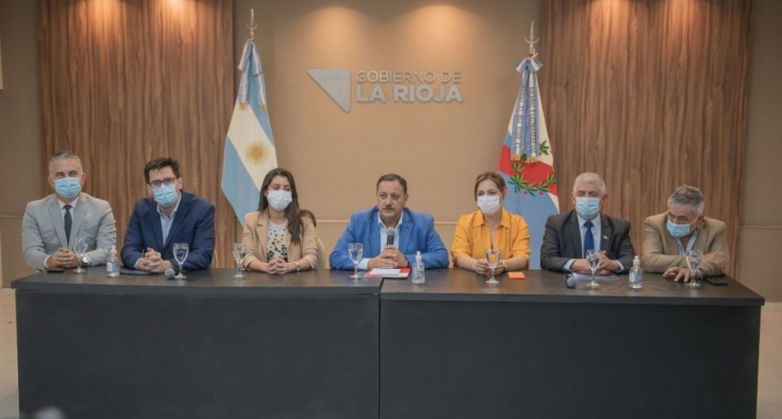  Quintela anunci&oacute; un aumento salarial del 52% y de la Quincenita para la Administraci&oacute;n P&uacute;blica Provincial 