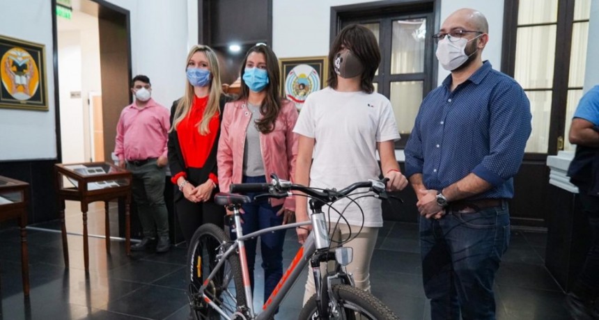 Entregaron premio al ganador del concurso &ldquo;Escaparte de la Diabetes&rdquo;