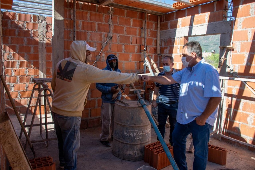 Puy Soria constató la construcción de viviendas en el Barrio Libertador