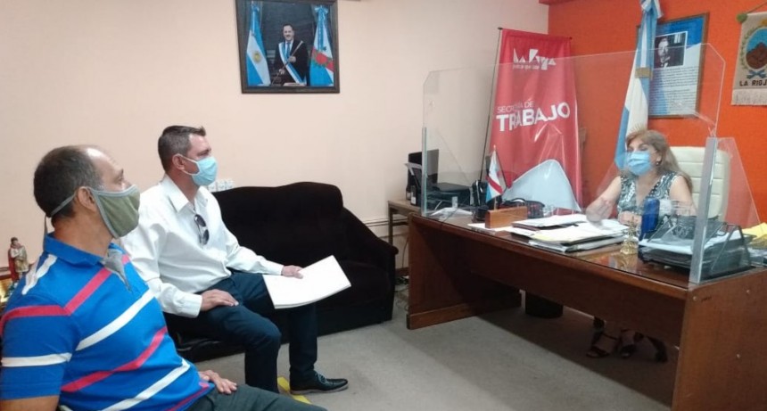 RENATRE le presentó el proyecto 