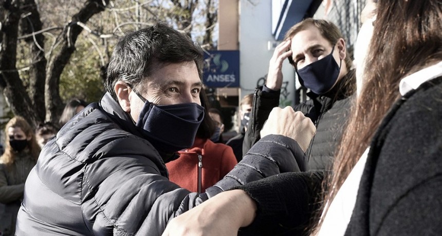 Arroyo evaluó un eventual rebrote y garantizó la asistencia a los sectores más vulnerables