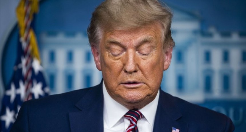 Suspenden las cuentas de Donald Trump en Facebook e Instagram