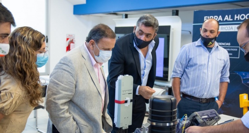 El gobierno provincial refuerza su compromiso en la conectividad a internet para cada familia 