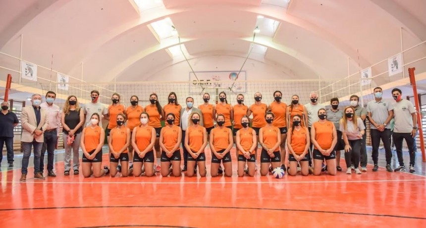 Quintela inauguró el piso flotante en el Centro de Educación Física N° 5