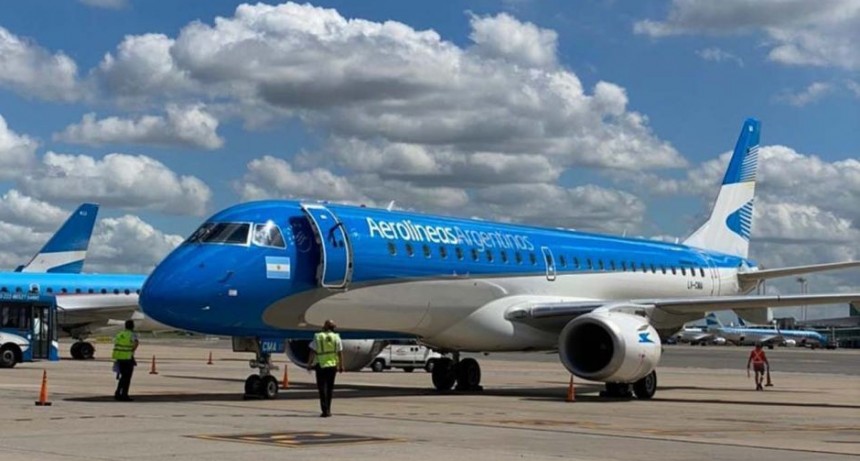 COVID-19: Aerolíneas Argentinas canceló siete de sus 230 vuelos programados