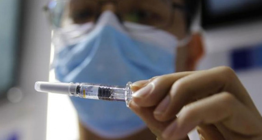 Científicos británicos exigen ampliar la vacunación anticovid mundial para evitar nuevas variantes