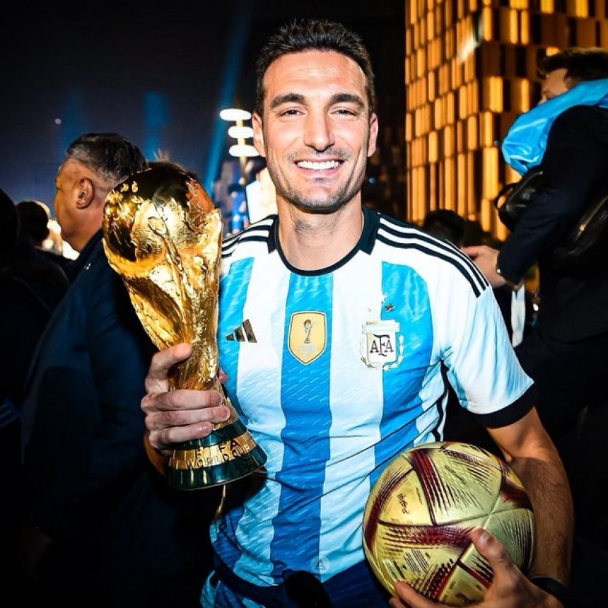 Scaloni ganó el premio al mejor entrenador del mundo
