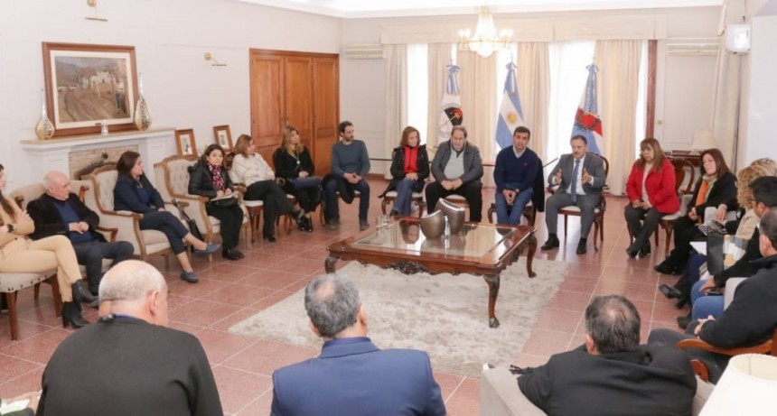Docentes privados respaldan la defensa del Federalismo