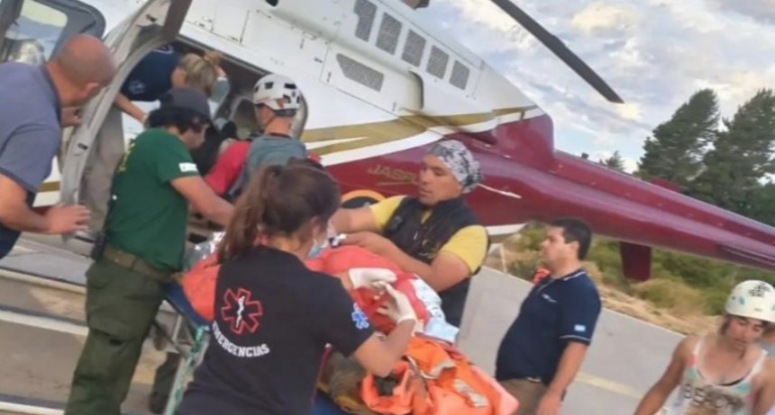 Bariloche: alud arroyó a una pareja y la mujer perdió una pierna