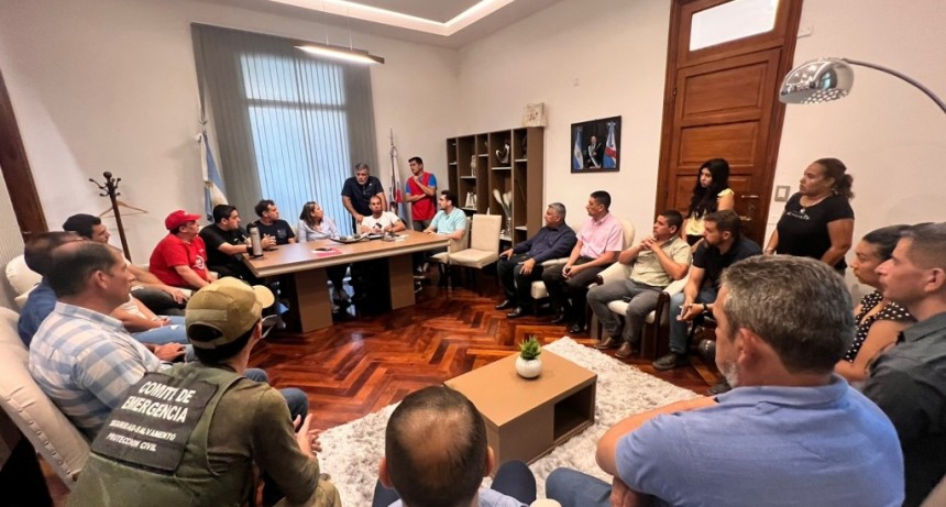 Luna Corzo y Galeano se reunieron con el COE