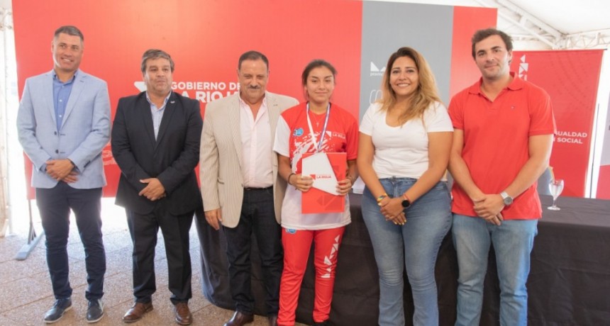 La Rioja es la única provincia en otorgar becas a ganadores de los Juegos Evita
