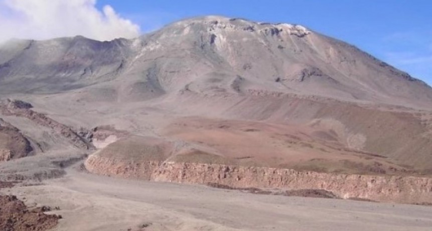 Alerta en Jujuy por actividad del volcán Láscar en Chile