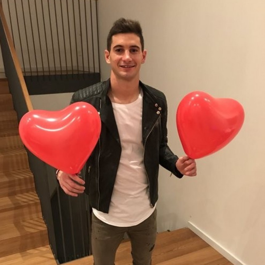 Lucas Alario confirmó su incorporación al Inter de Porto Alegre