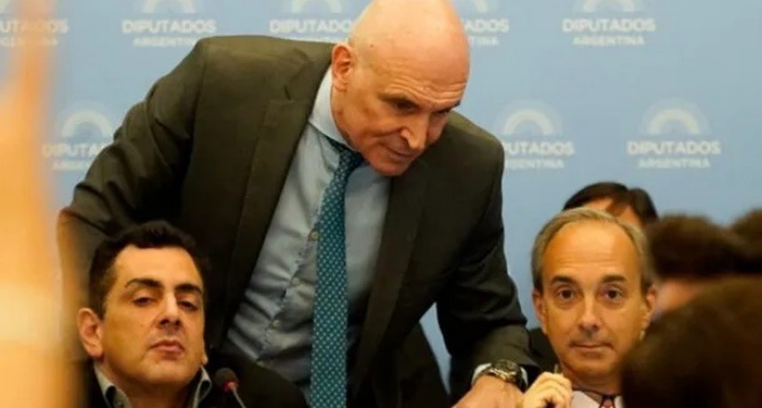 Papelón de Espert en el debate por la 