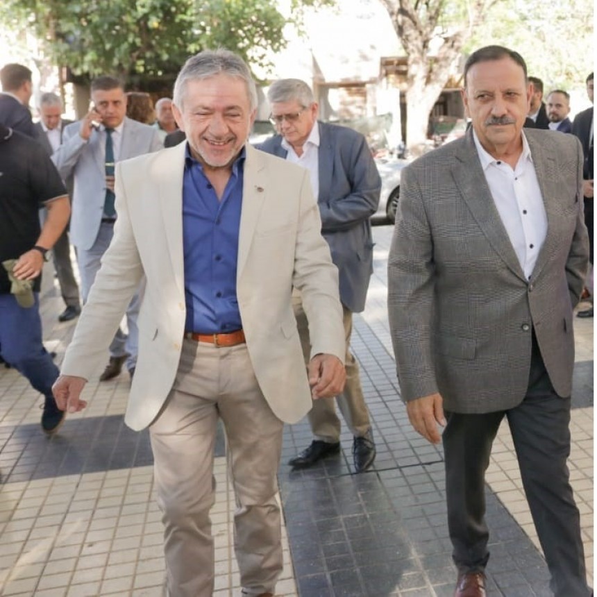Armando Molina salió a respaldar la emisión de una moneda en La Rioja
