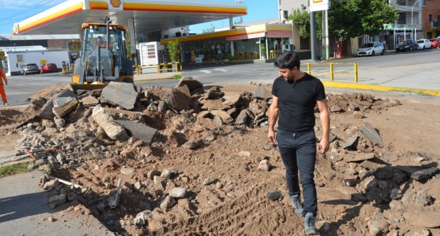 Municipio elimina la rotonda de Rivadavia y Facundo Quiroga