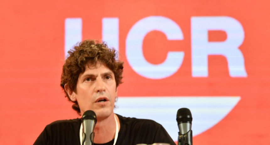 Lousteau pidió al gobierno 