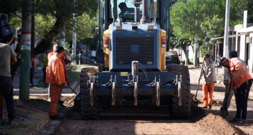 Municipio desplegó bacheo en hormigón sobre la avenida Matatín De la Fuente