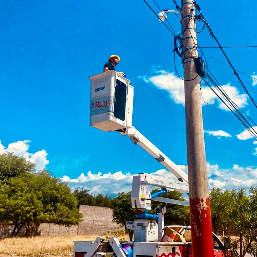 Municipio renovó luminarias en barrios de la zona este de la capital