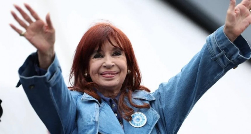Cristina Kirchner comenzó el 2026 internada: continúa hospitalizada y con evolución lenta tras la cirugía
