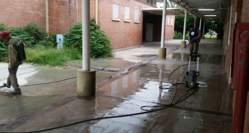 El ministerio de Educación acondiciona escuelas del interior y de Capital