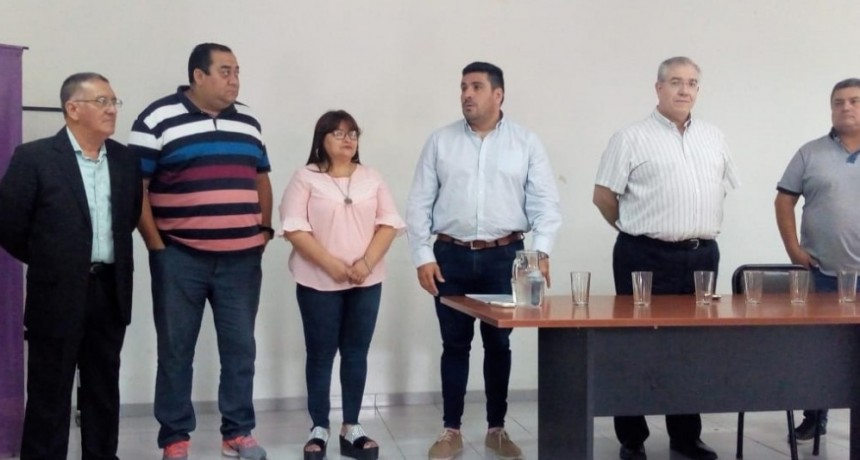 Paredes Urquiza oxigena su gabinete