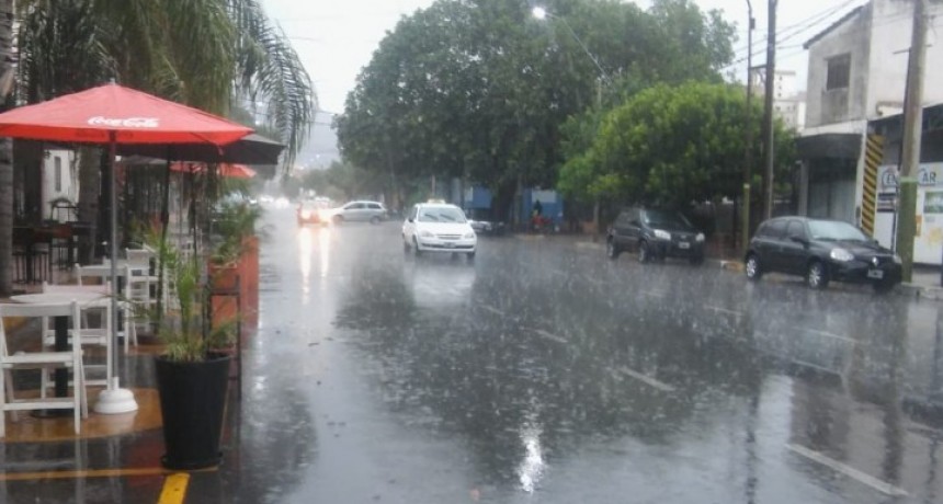 Más de 400 familias fueron asistidas por el temporal de lluvias en La Rioja