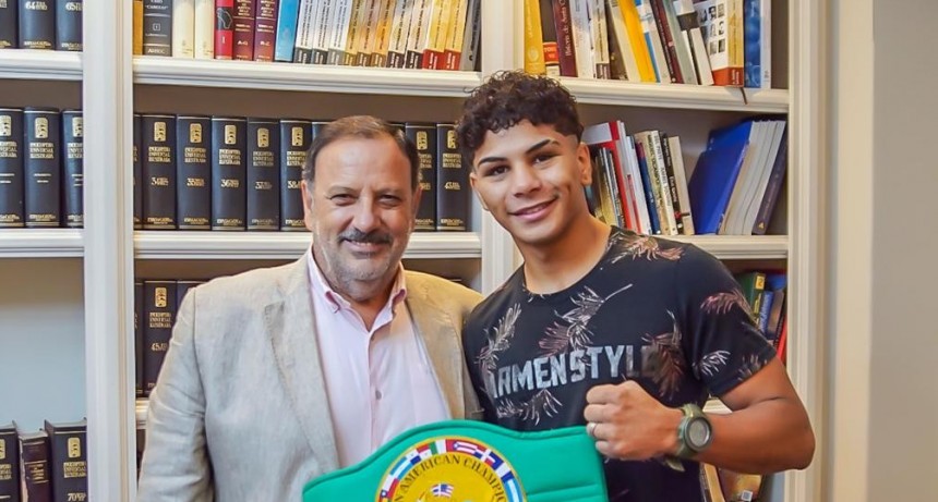 El gobernador recibió al boxeador José “Sansón” Rosa 