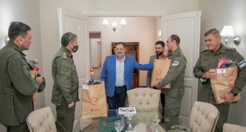 Quintela recibió a autoridades de Gendarmería Nacional