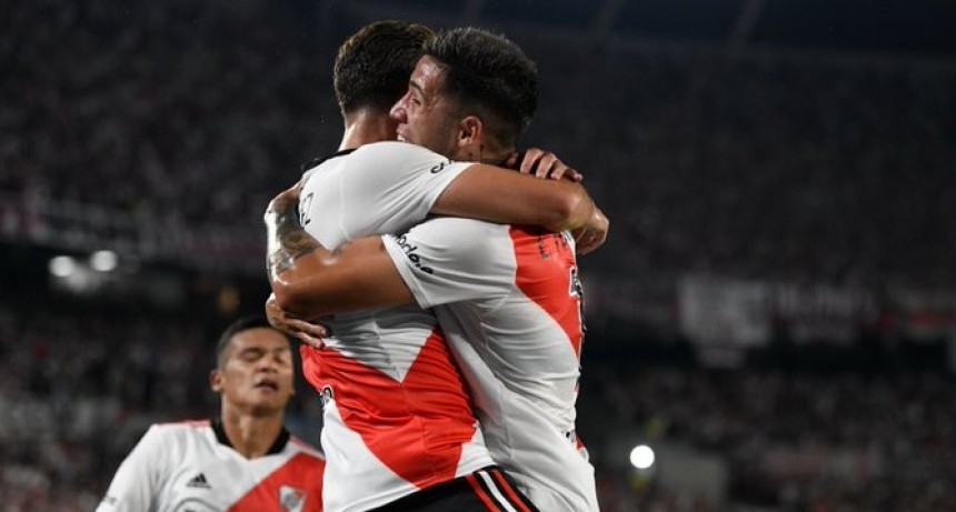 De la mano de Julián Álvarez, River goleó a Patronato en el Monumental