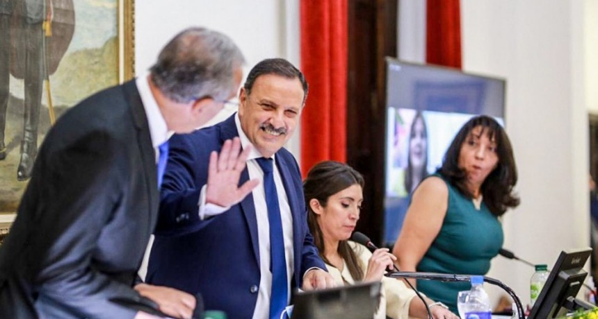 Legislatura: Apertura de sesiones ordinarias y día de la autonomía provincial
