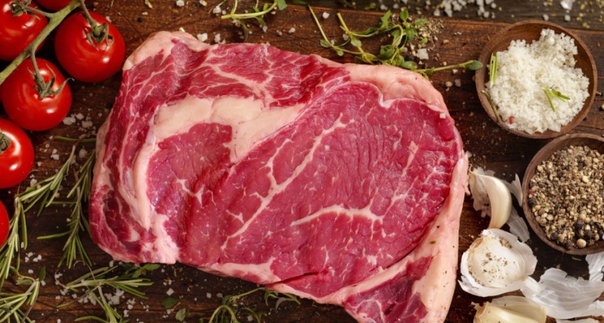  El Gobierno anunciará descuentos del 10% para la compra de carne vacuna con tarjeta de débito