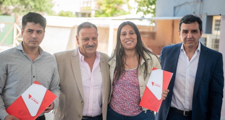 Entrega de 538 nuevos cargos docentes para el nivel secundario