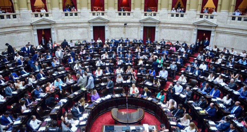 Tras un cuarto intermedio, continúa el tratamiento de la ley 