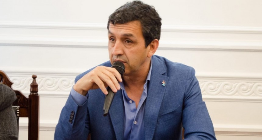 Martínez aseguró que se gestiona en Nación el envío de fondos para llegar al piso acordado en paritaria nacional