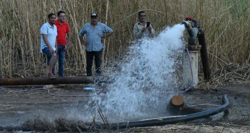 Gobierno puso en funcionamiento otra perforación para aumentar el caudal de agua en Los Sauces