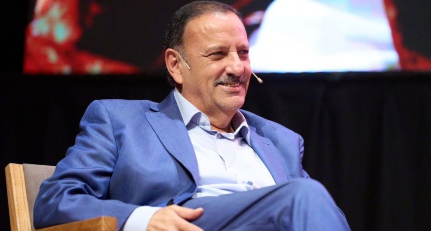 Quintela felicitó a los legisladores por ponerle freno a la Ley Ómnibus