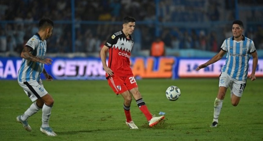  Copa de la Liga: River logró apenas un empate ante Atlético Tucumán