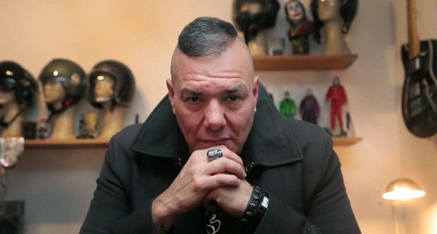  El lider de Catupecu Machu Fernando Ruiz Díaz sufrió un ACV y canceló la gira europea