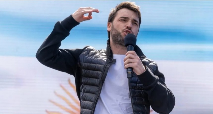 El gobernador de Chubut advirtió que interrumpirá la salida de petróleo si le descuentan la coparticipación
