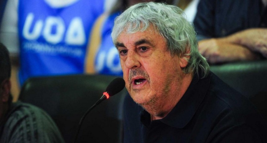 Gremios docentes de la CGT irán al paro el lunes en demanda de mejores salarios