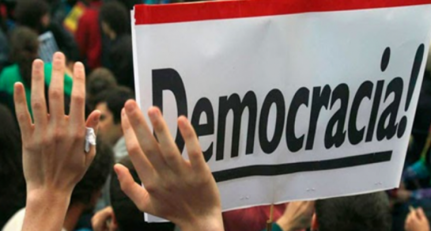 Democracia en Crisis: La Representación en la Era Postmoderna