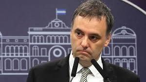 Ajuste en los medios públicos: el Gobierno no descarta cerrar la TV Pública y avanza con recortes