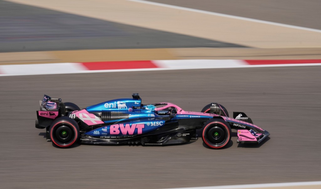 Colapinto terminó último y causó la primer 