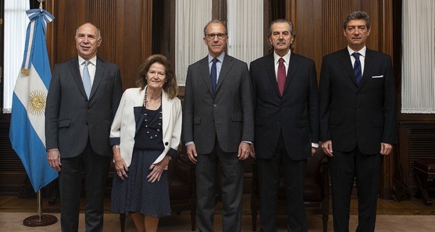 Denuncian intento de obstruir la candidatura del gobernador Casas