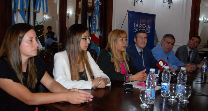 Firman convenio de cooperación para el abordaje de la violencia contra las mujeres