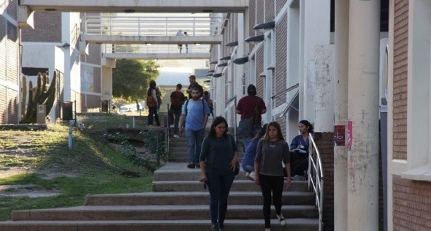 La UNLaR adhiere a la cuarentena obligatoria